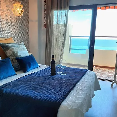 Paseo Del Rey - 2 Bedrooms Oceanfront Fuengirola