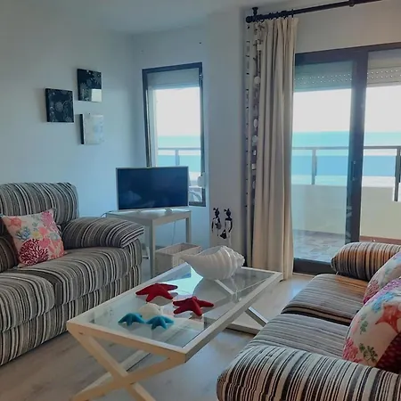 Paseo Del Rey - 2 Bedrooms Oceanfront Apartamento Fuengirola